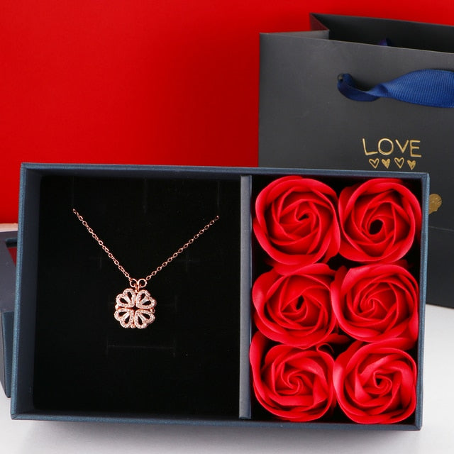 Luxe diamond lucky necklace 2024