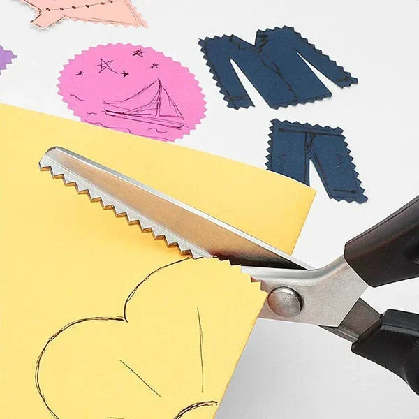 Stoffschere aus Edelstahl mit Gezahnten Klingen 23,5 cm | Präzise Stoff- &amp; Bastelschere | Für Nähen, DIY &amp; Papier