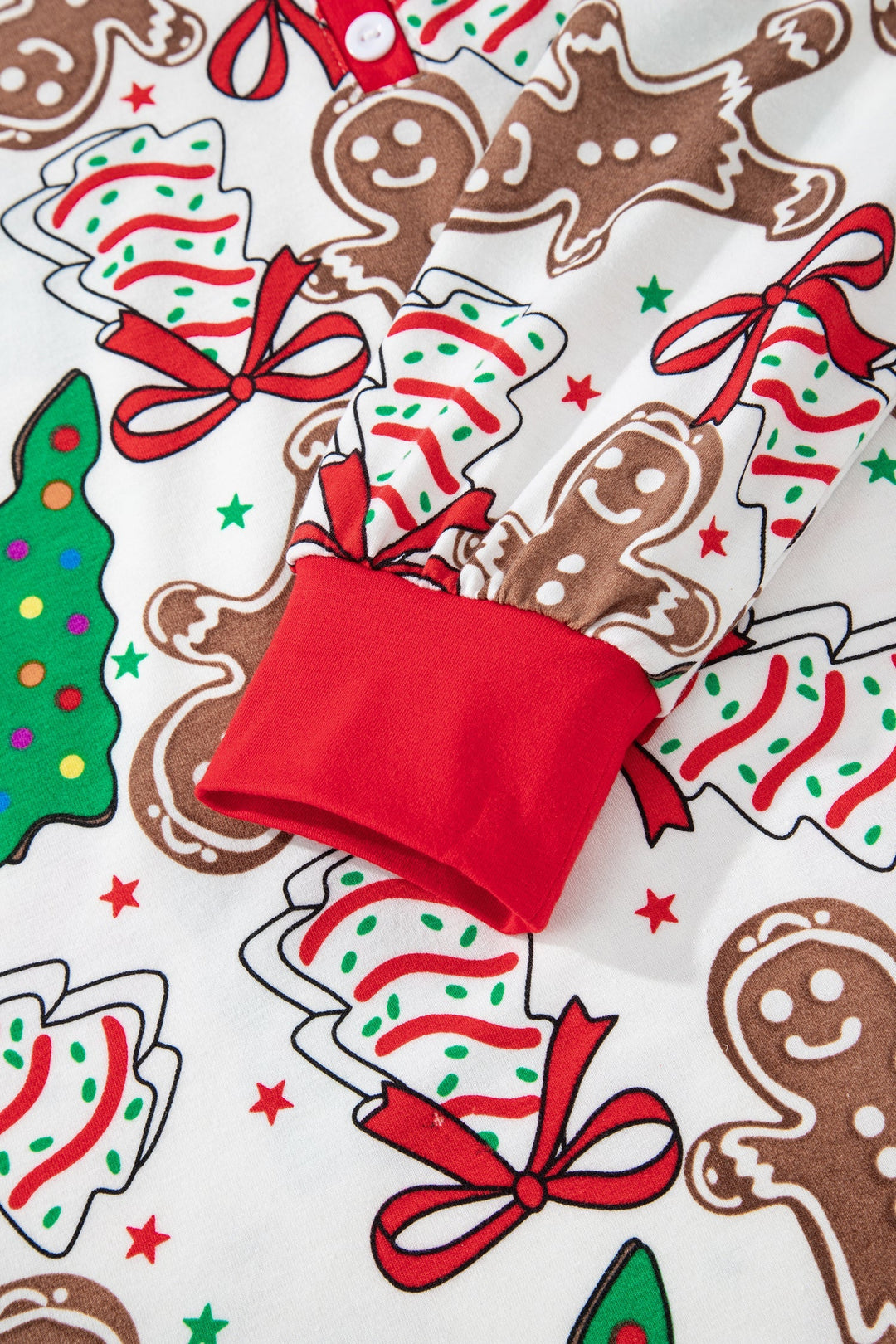 Damen Weihnachtspyjama 2-teilig in Weiß | Langarmoberteil mit V-Ausschnitt und Knöpfen | Lange Hose mit verstellbarem Kordelzug