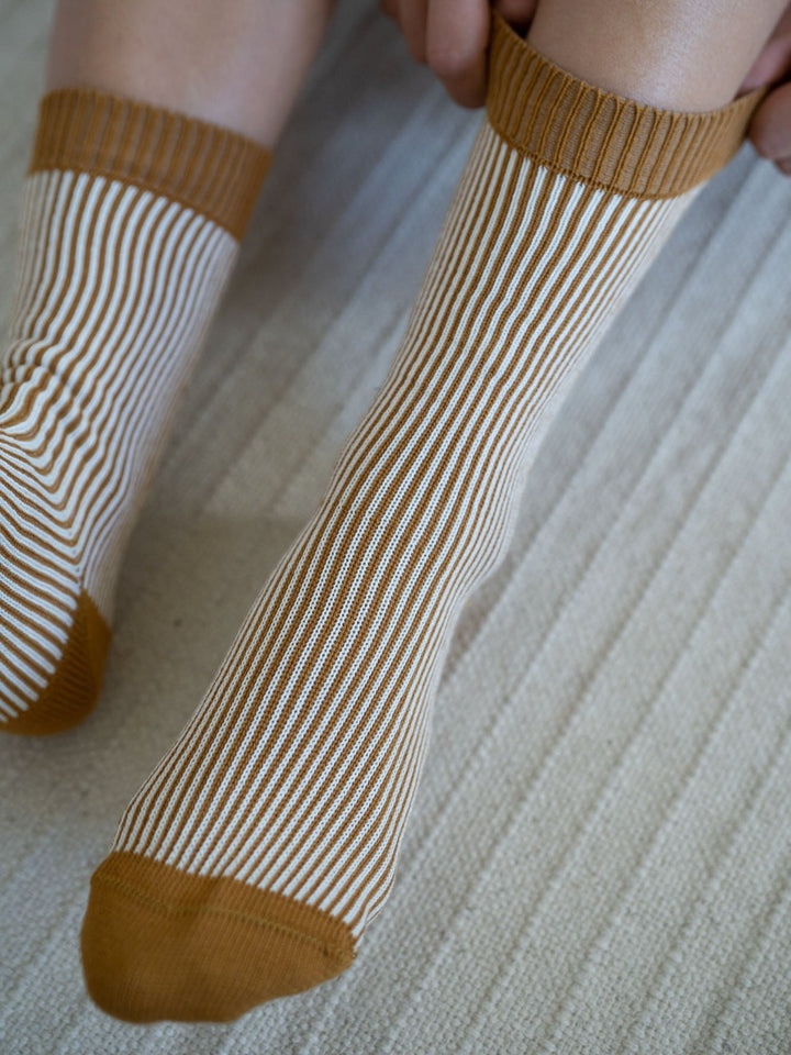 Damen Socken | Gestreifte Jacquard-Socken aus GOTS-zertifizierter Biobaumwolle