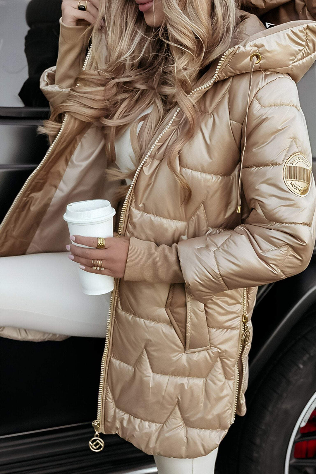 Damen Steppjacke lang mit Kapuze und Kordelzug | Winterjacke mit Reißverschluss und Seitentaschen für Herbst und Alltag