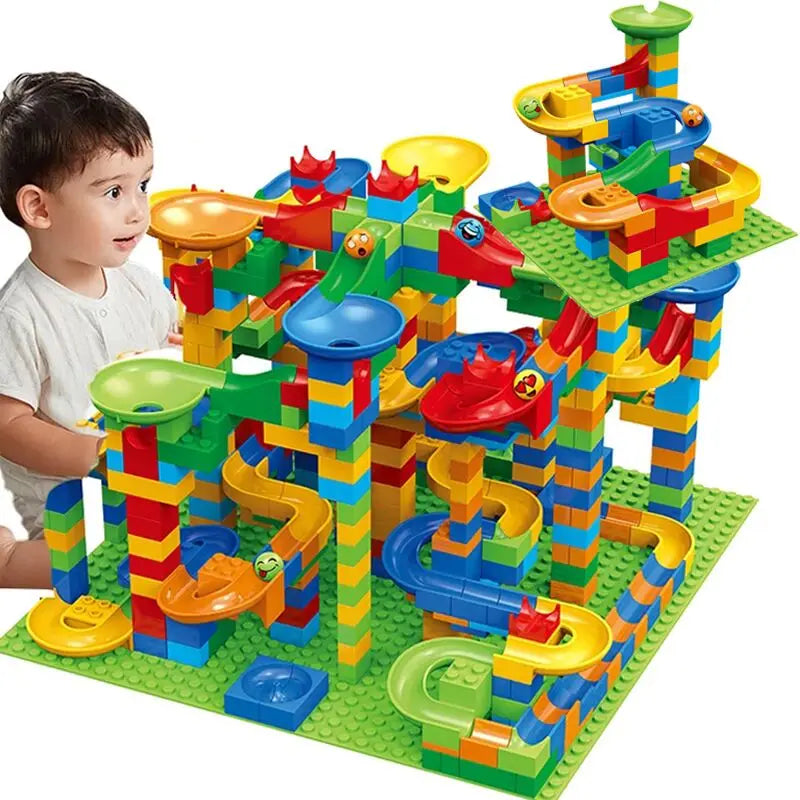 Set creativo per pista di biglie da 3 anni | Blocchi compatibili da combinare | Stimola logica, problem solving e motricità fine | Divertimento fai-da-te