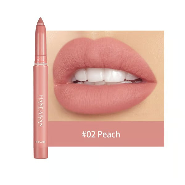 VelvaKiss – Rotatable lip liner with matte finish