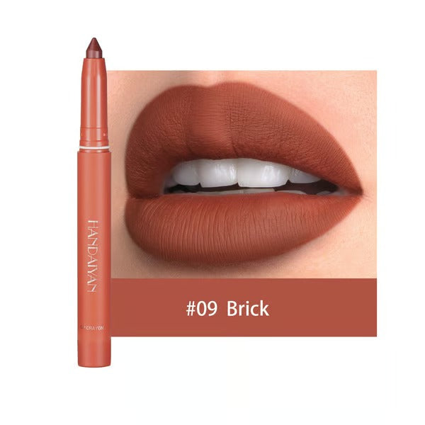 VelvaKiss – Rotatable lip liner with matte finish