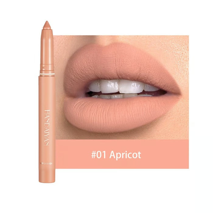 VelvaKiss – Rotatable lip liner with matte finish
