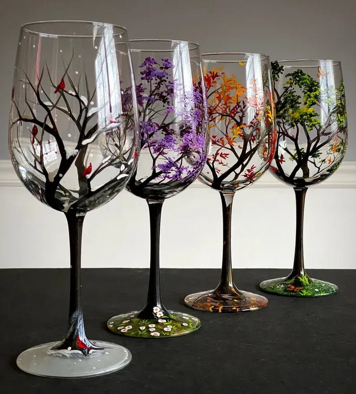Handbemalte Weingläser 4er-Set | Weingläser mit Vier-Jahreszeiten-Baummotiven | 350 ml &amp; spülmaschinenfest