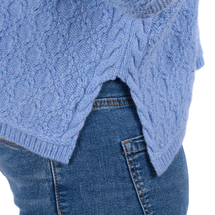 Damen Pullover | Weiter Kurzpullover mit Rundhalsausschnitt und seitlichen Schlitzen