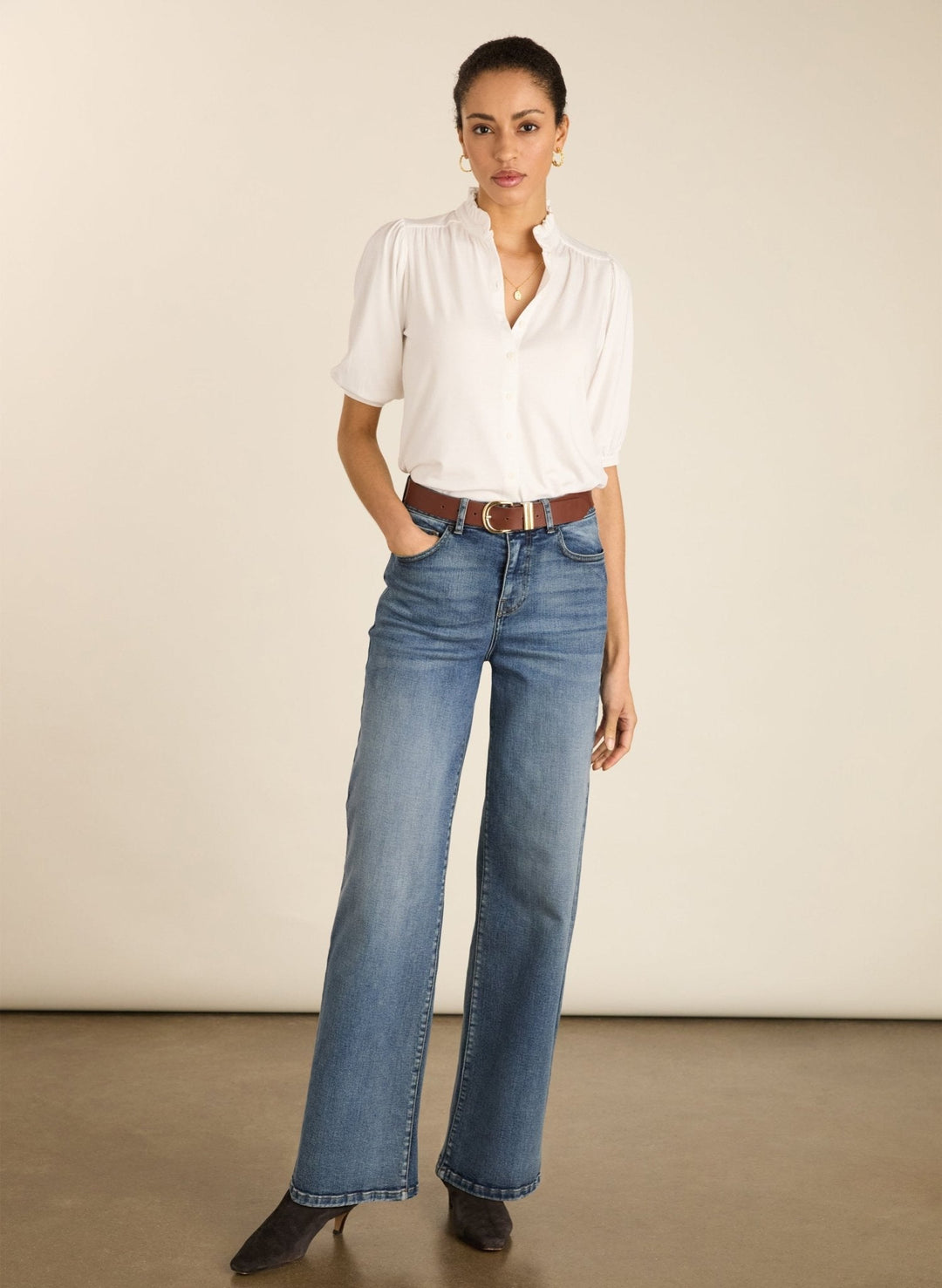 Damen Bluse | Kurzarm-Bluse mit Rüschenkragen und lockerer Passform aus Viskosejersey