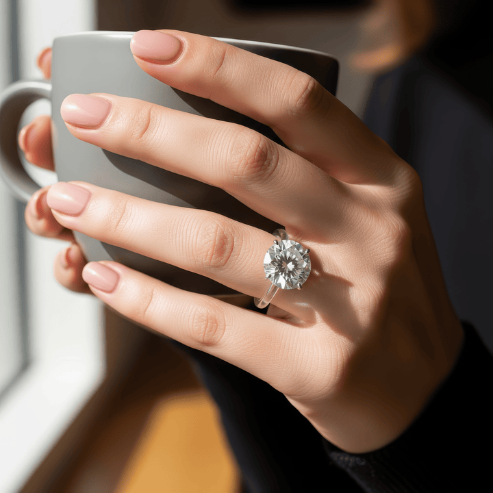 Schwebender Moissanit-Ring für Damen | Unsichtbares Nylonband mit 1 oder 2 Karat Moissanit | Leicht, elegant &amp; funkelnd