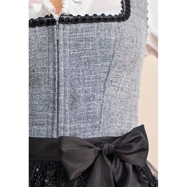 Damen Dirndl Schwarz Grau | Modernes Midi Trachtenkleid mit Balkonett-Ausschnitt, Reißverschluss und 70 cm Rocklänge