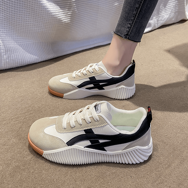 Scarpe vintage ortopediche, di Pylomo™