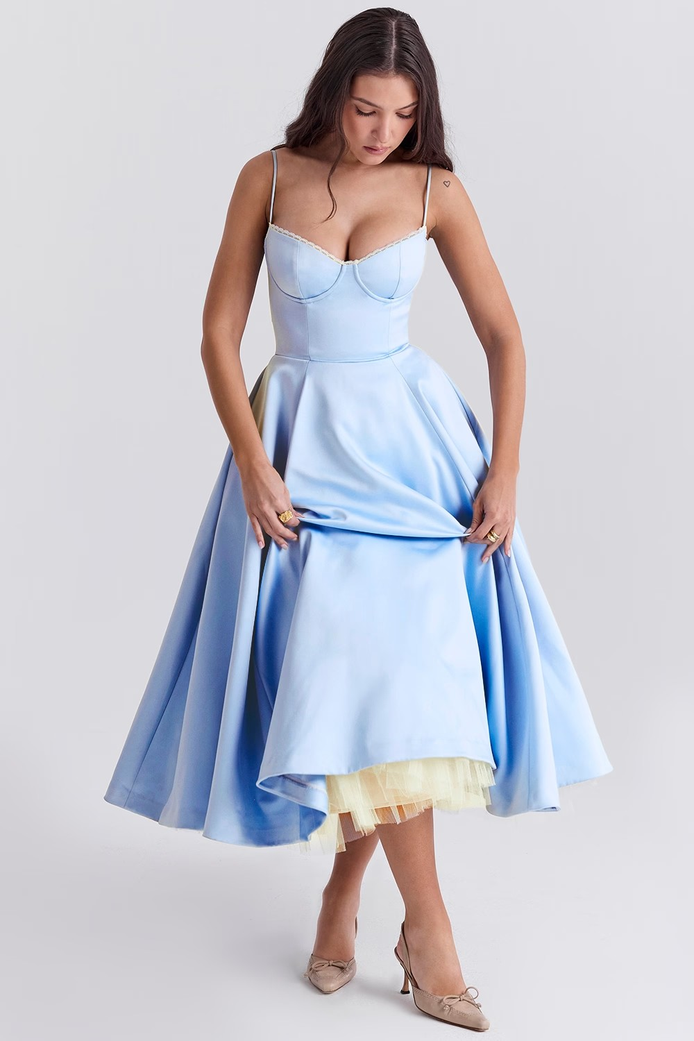 Damen Tüllkleid Elegant &amp; Feminin | Midikleid mit Verstellbaren Trägern | Romantisches Abendkleid für Hochzeiten &amp; Partys