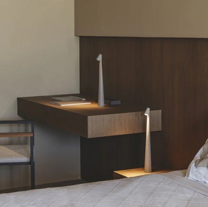 LED Tischlampe | Wiederaufladbar mit 2700K Warmweiß und 3 Helligkeitsstufen