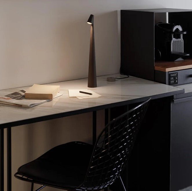 LED Tischlampe | Wiederaufladbar mit 2700K Warmweiß und 3 Helligkeitsstufen