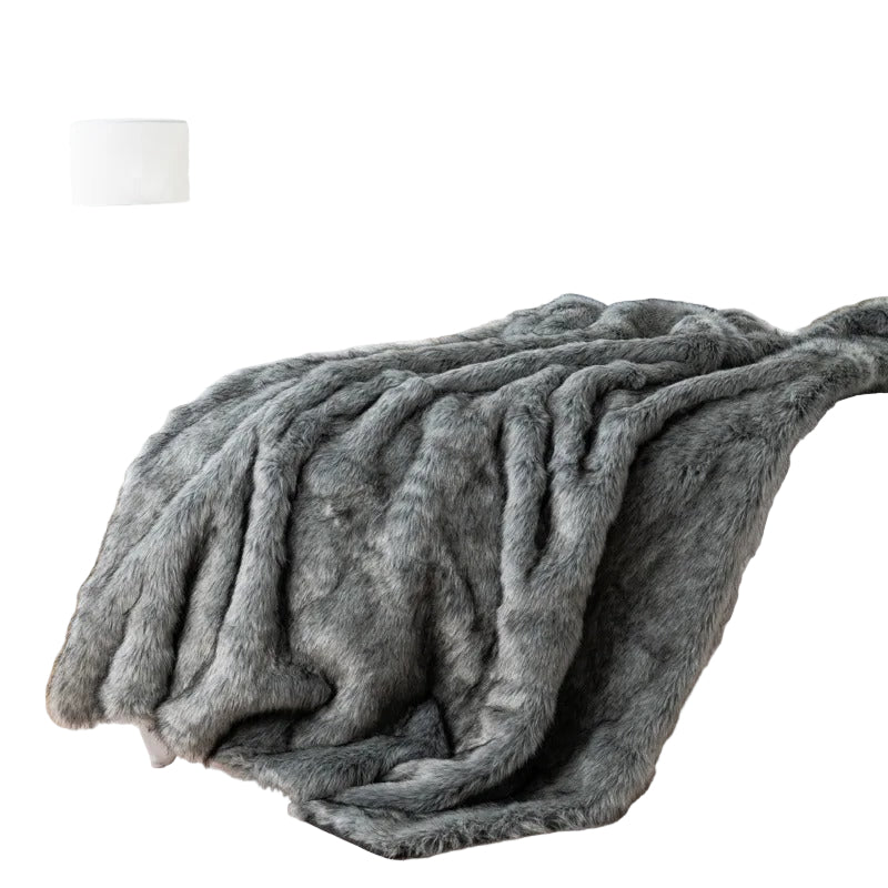 Kunstfell Winterdecke | Weiche flauschige Decke in Felloptik für Sofa und Bett | Dicke wärmende Kuscheldecke für kalte Tage