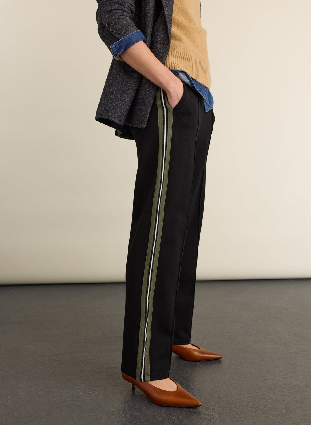 Damen Hose | Pontehose mit weitem Bein und gestricktem Seitenstreifen