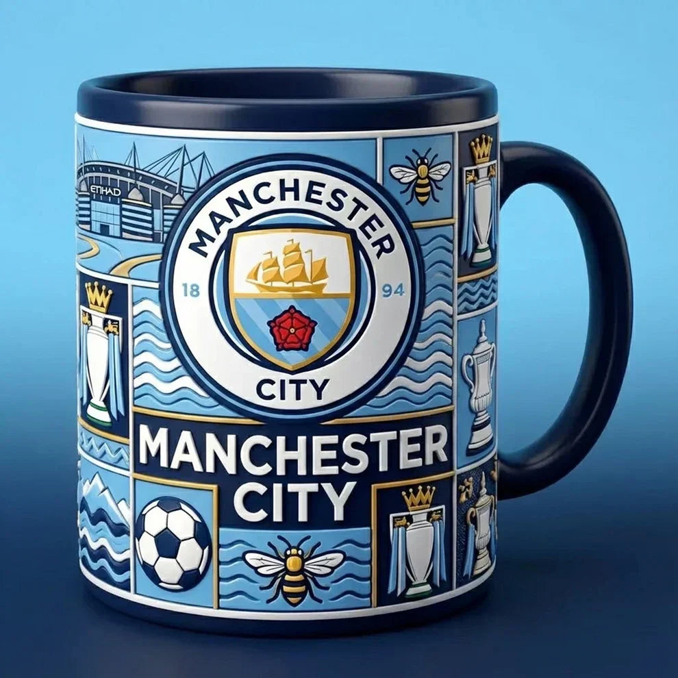 3D Fußball Tasse | 350 ml Keramik-Fanbecher mit Stadion-Relief