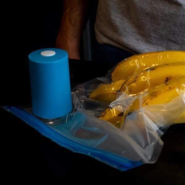 AirSqueeze™ Fast Vacuum Sealing