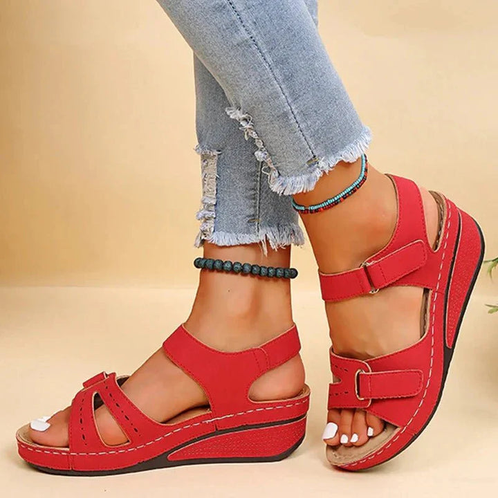 Damen Plattform-Sandalen mit verstellbaren Riemen | Offene Zehe, gepolstertes Fußbett | Rutschfeste Sohle, bequem im Alltag