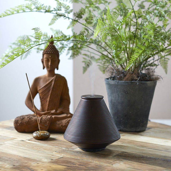 Aroma-Diffuser aus Holz | Elektrischer Duftdiffusor mit Fernbedienung, drei Nebelstufen und bis zu 10 Stunden Laufzeit