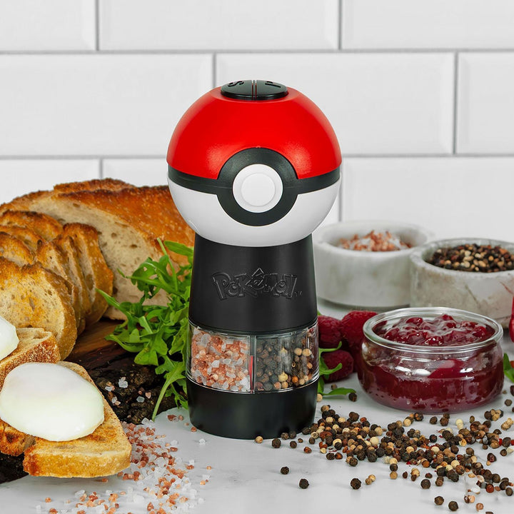 Elektrische Salz- und Pfeffermühle | Pokémon Pokéball Gewürzmühle mit 2 getrennten Fächern, Knopfdruck und Batteriebetrieb