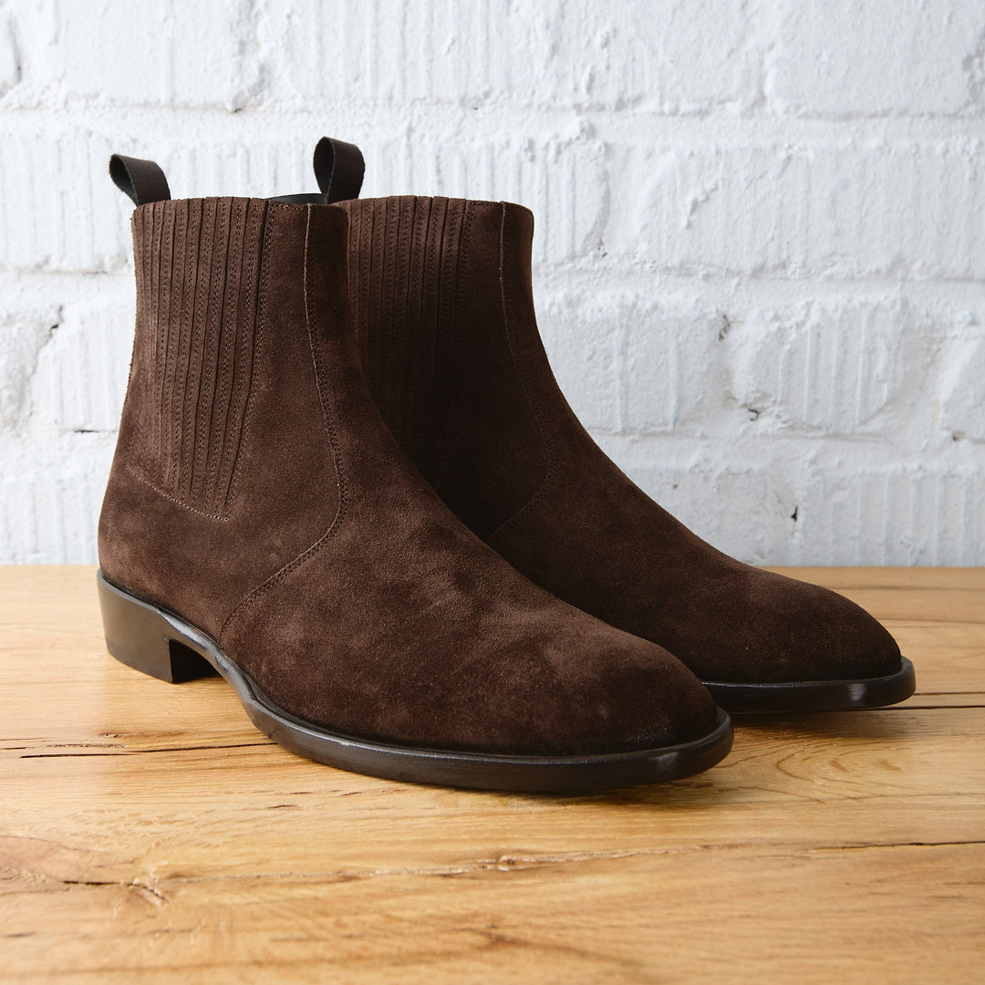 Herren Chelsea Boots | Handgefertigte Stiefel aus weichem Coffee Veloursleder mit Lederlaufsohle