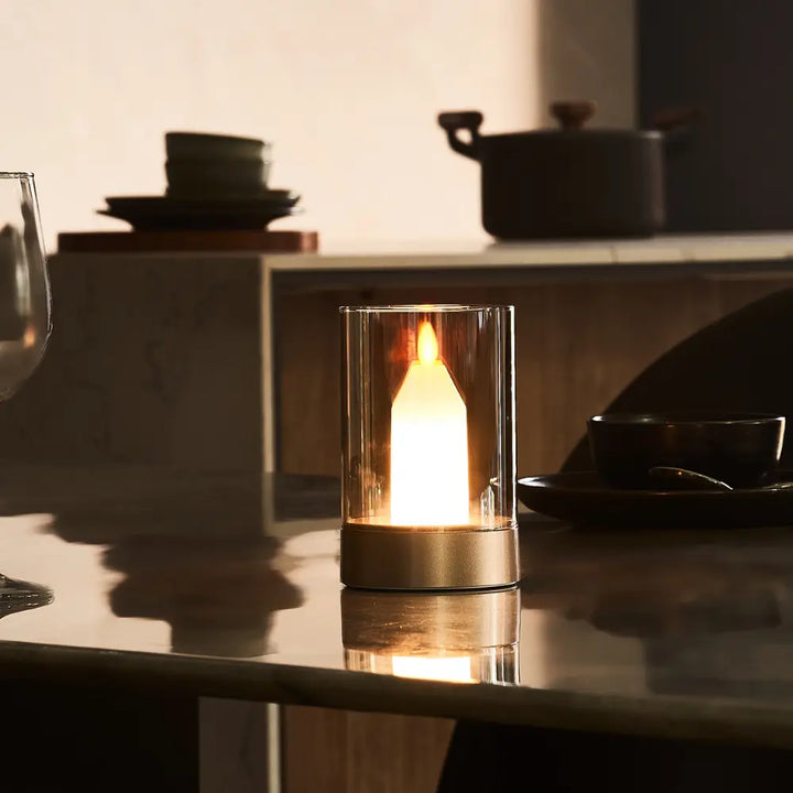 LED Kerzenlampe kabellos mit Gestensteuerung | Dimmbares warmweißes Licht | 6–8 Std. Akkulaufzeit, 8,6 x 13 cm