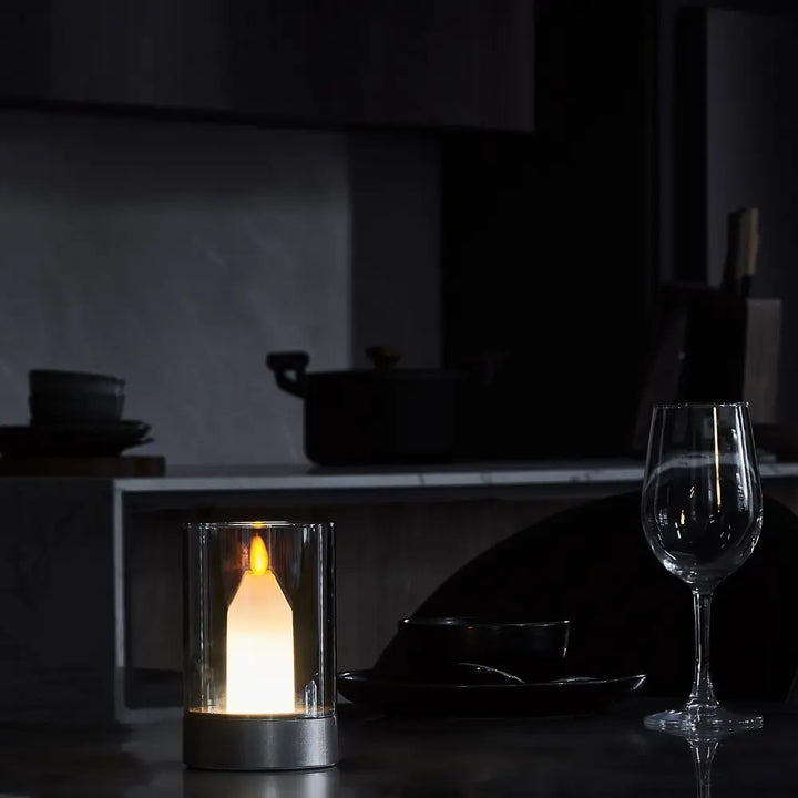 LED Kerzenlampe kabellos mit Gestensteuerung | Dimmbares warmweißes Licht | 6–8 Std. Akkulaufzeit, 8,6 x 13 cm