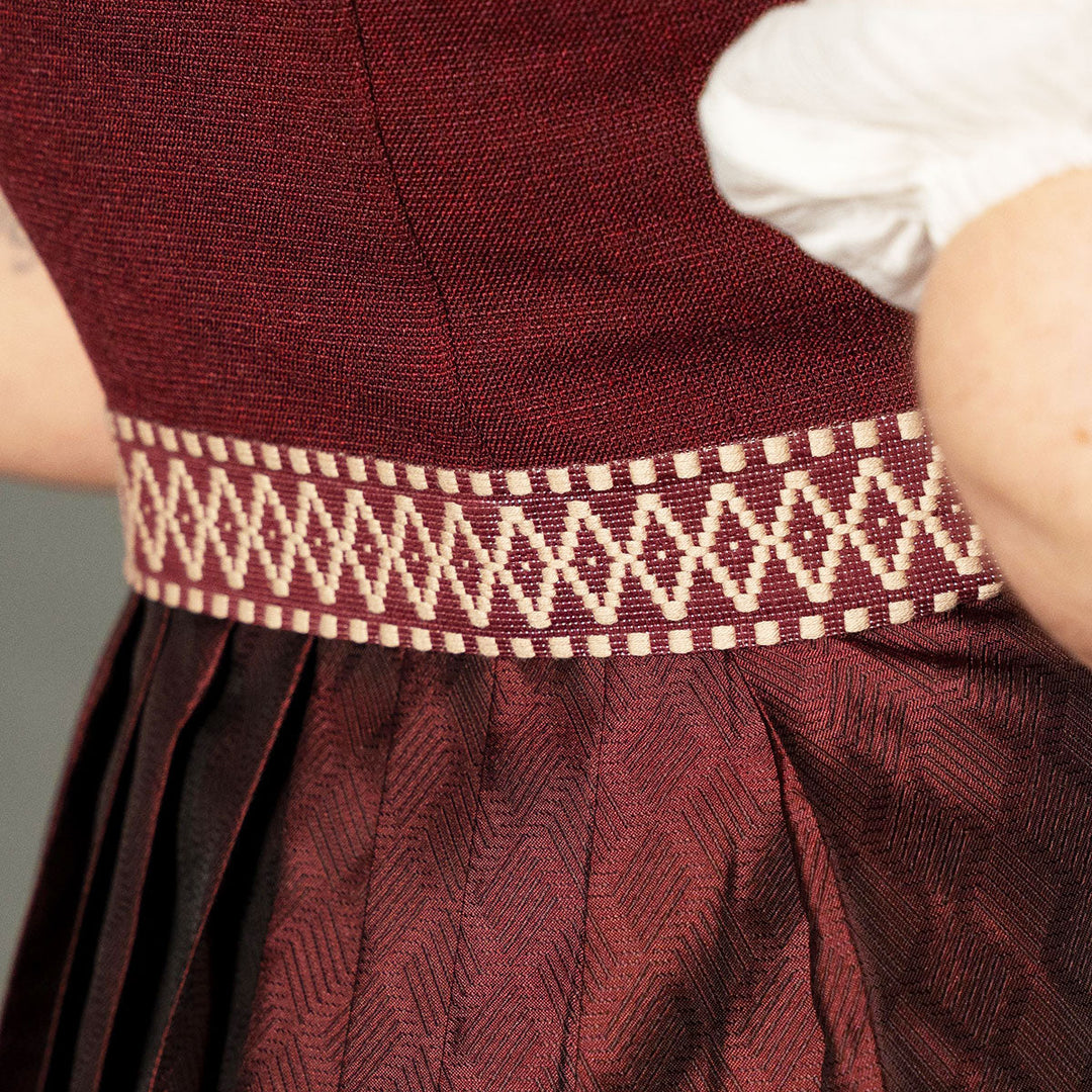 Damen Dirndl | Midi Trachtenkleid mit Perlen-Reißverschluss, gemusterter Schürze und 70 cm Rocklänge