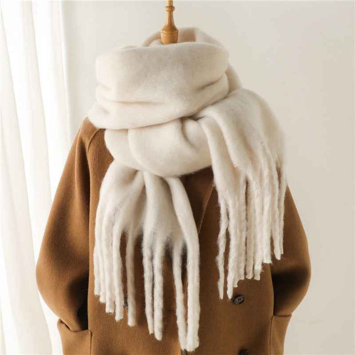 Damen Schal mit Fransen | Eleganter langer Winterschal mit weichem Fall | Vielseitig tragbar als Halsschal oder Stola | 240 x 40 cm