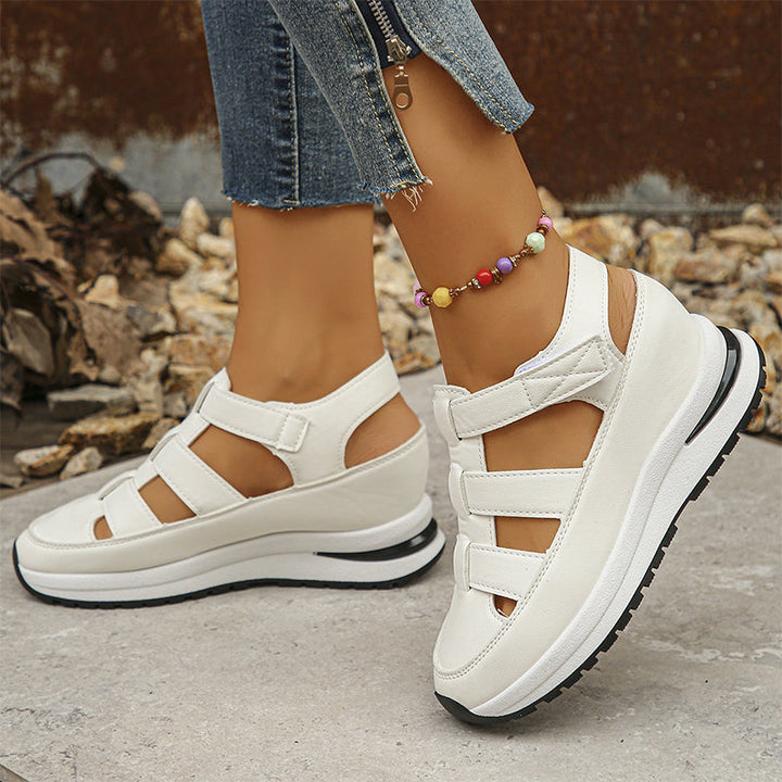 Női zárt orrú sneaker szandálok