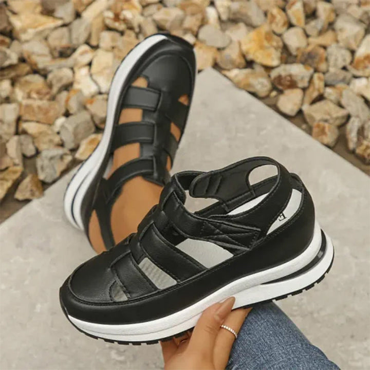 Női zárt orrú sneaker szandálok