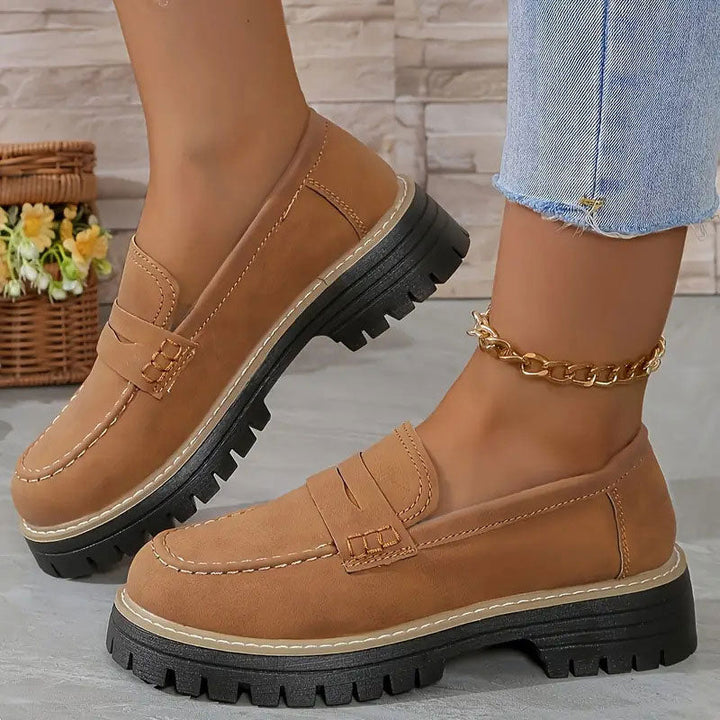 Mocassini da donna in pelle scamosciata con suola platform 4,5 cm | Slip-on, punta tonda | Suola in gomma antiscivolo | 7 colori