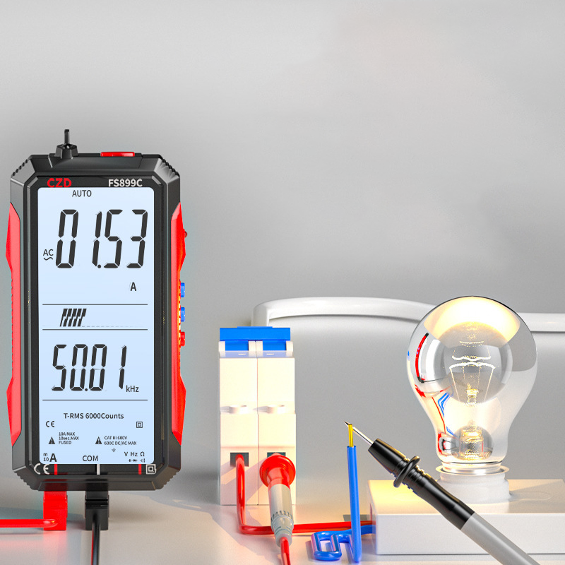USB digitális multiméter automatikus tartománnyal | LCD háttérvilágítással | AC 6A/10A, kompakt 152×73 mm, mérővezetékekkel