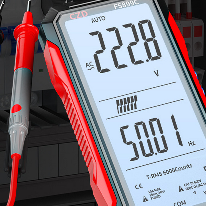 USB digitális multiméter automatikus tartománnyal | LCD háttérvilágítással | AC 6A/10A, kompakt 152×73 mm, mérővezetékekkel