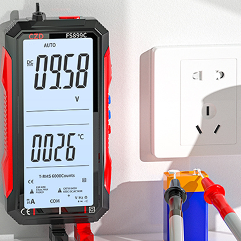 USB digitális multiméter automatikus tartománnyal | LCD háttérvilágítással | AC 6A/10A, kompakt 152×73 mm, mérővezetékekkel