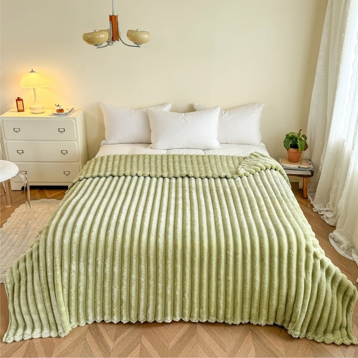 Kuscheldecke | Weiche Plüschdecke für Sofa, Bett und Wohnzimmer