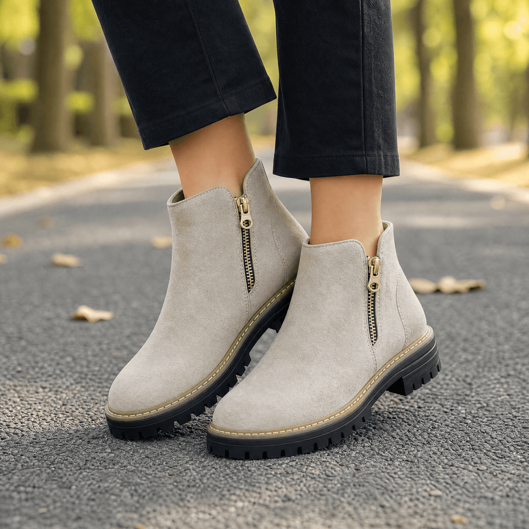 Damen Chelsea-Stiefeletten | Breite Zehenbox, seitlicher Reißverschluss und stabiler 4-cm-Blockabsatz