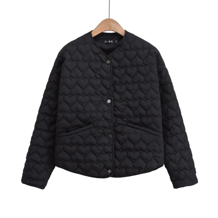 Damen Steppjacke mit Herzmuster | Leichte warme Übergangsjacke mit Druckknöpfen und geradem Schnitt in Schwarz