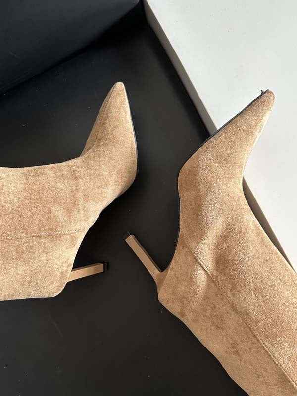 Damen Stiefel in Wildleder-Optik | Schmal geschnittene Stiefel mit stabilem Absatz für Herbst, Winter und elegante Looks