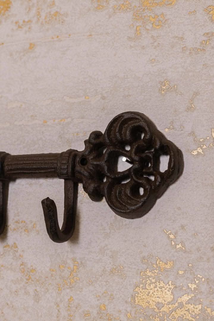 Schlüsselhalter Wandhaken aus Gusseisen | Vintage Schlüssel-Design mit 3 Haken | Antik-Look Garderobenhaken für Flur &amp; Zuhause