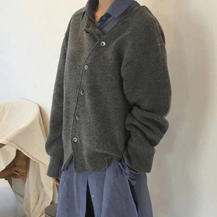 Fia | Comfortable Vest with Playful Button Placket