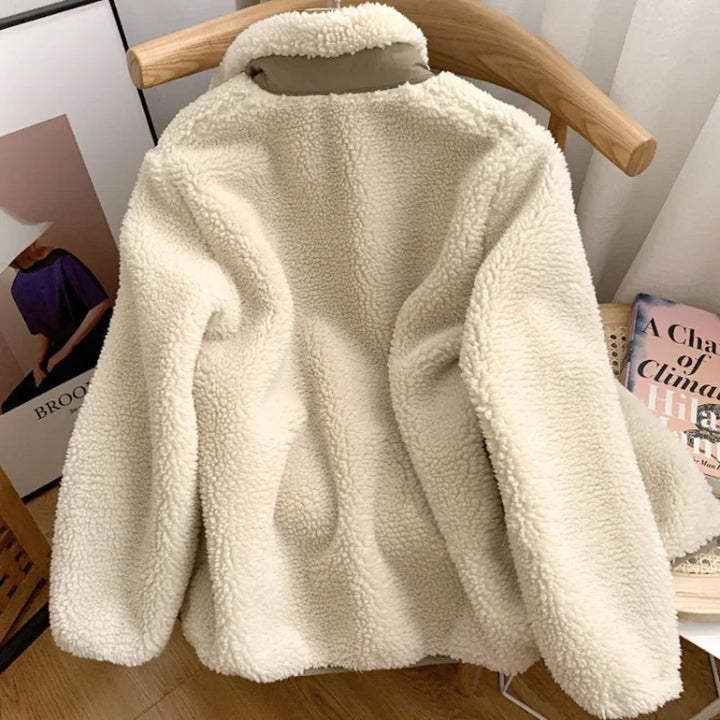 Damen Teddyjacke Oversize mit Stehkragen | Warme Jacke in Teddy-Optik mit Reißverschluss und Vordertasche für Winter und Freizeit