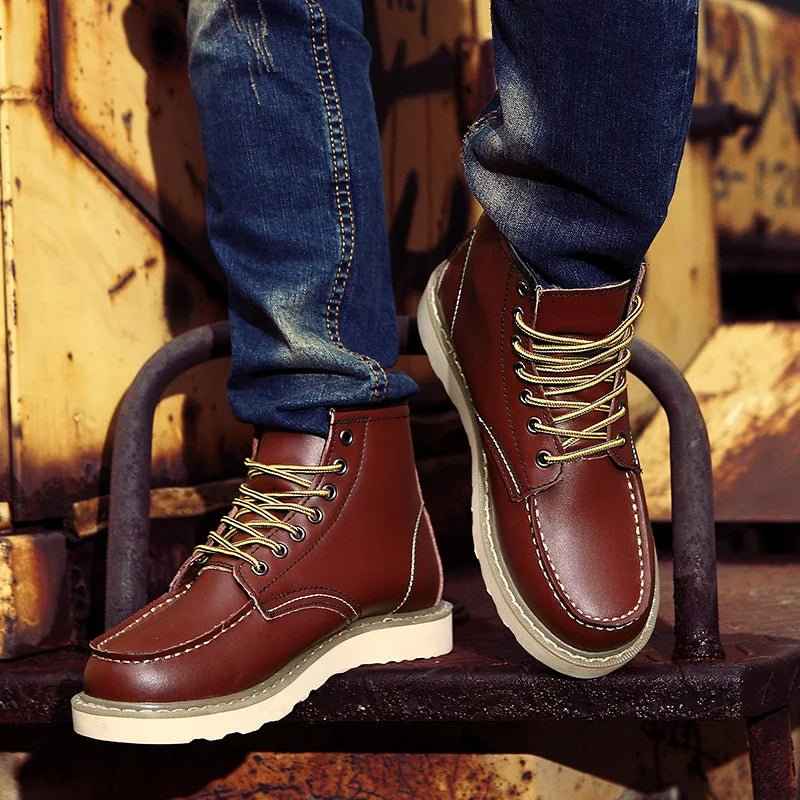 Herren Winterstiefel mit Schnürung | Warme Stiefel mit griffiger Sohle, stützendem Schaft und gepolstertem Komfort