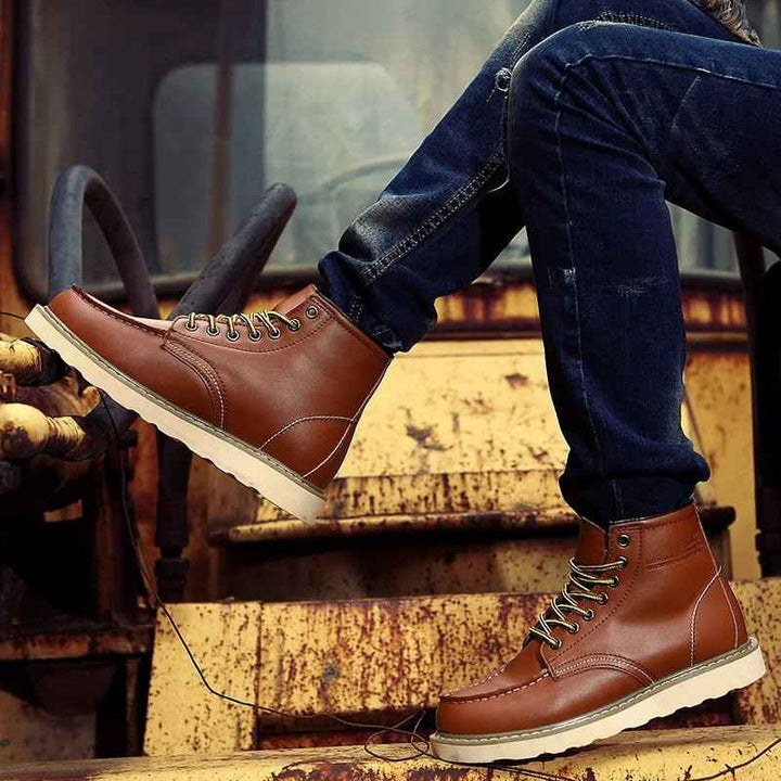 Herren Winterstiefel mit Schnürung | Warme Stiefel mit griffiger Sohle, stützendem Schaft und gepolstertem Komfort