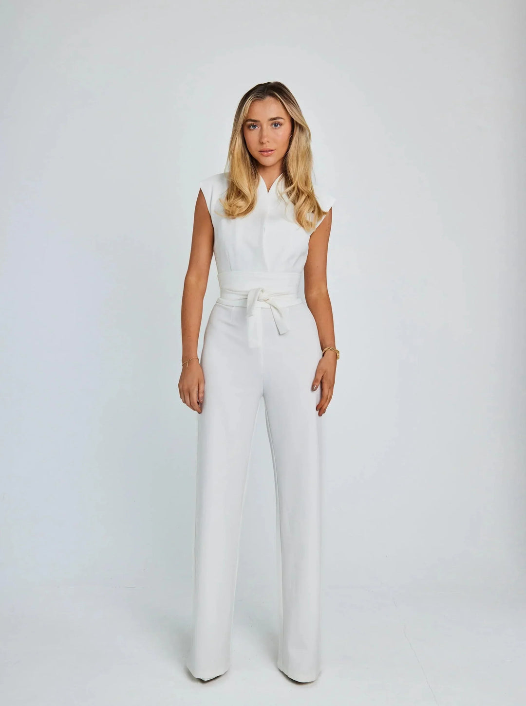 Damen Overall mit Gürtel | Eleganter Jumpsuit mit taillierter Passform | Vielseitiger Look für jede Saison